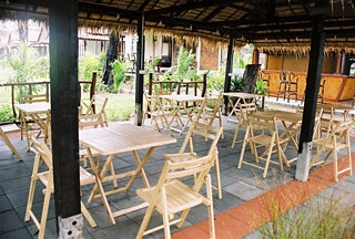 Imagen del bar/restaurante del Hotel Private Beach Resort. Foto 3