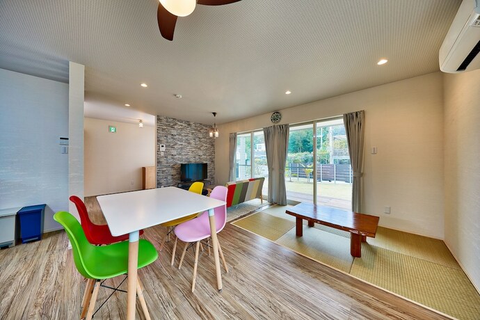 Imagen de la habitación del Hotel Private Villa Espacio Onna. Foto 31