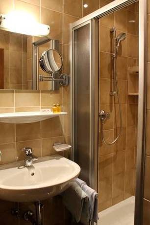 Imagen de la habitación del Hotel Privathotel Garni Olympia. Foto 11