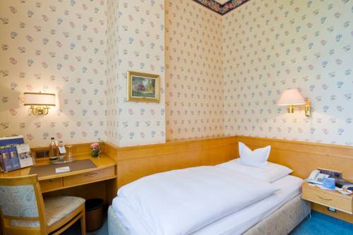Imagen de la habitación del Hotel Privat-hotel Villa Aurora. Foto 4