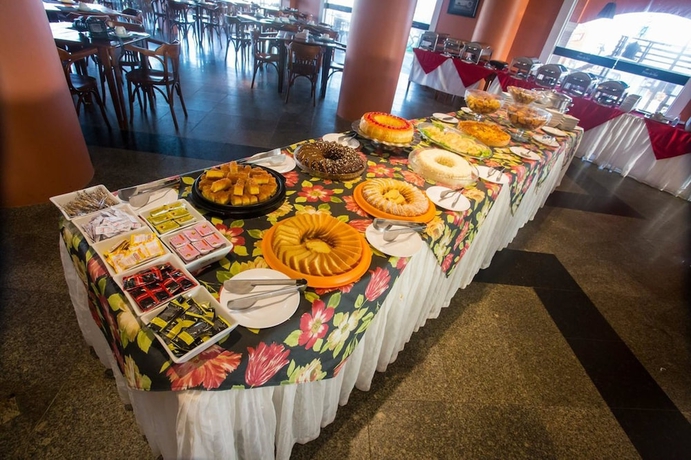 Imagen del bar/restaurante del Hotel Priv&ecirc; Do Atalaia. Foto 4