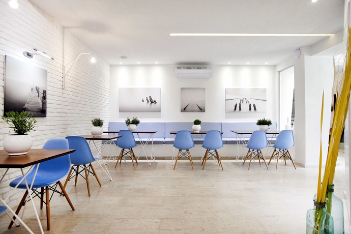 Imagen del bar/restaurante del Hotel Privee Santorini. Foto 4