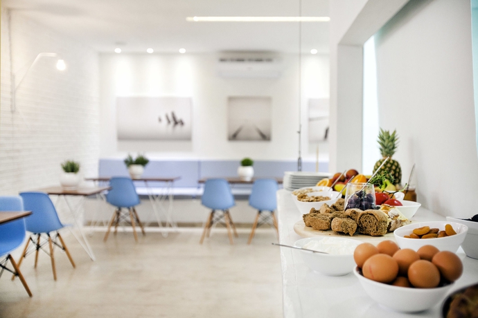 Imagen del bar/restaurante del Hotel Privee Santorini. Foto 5