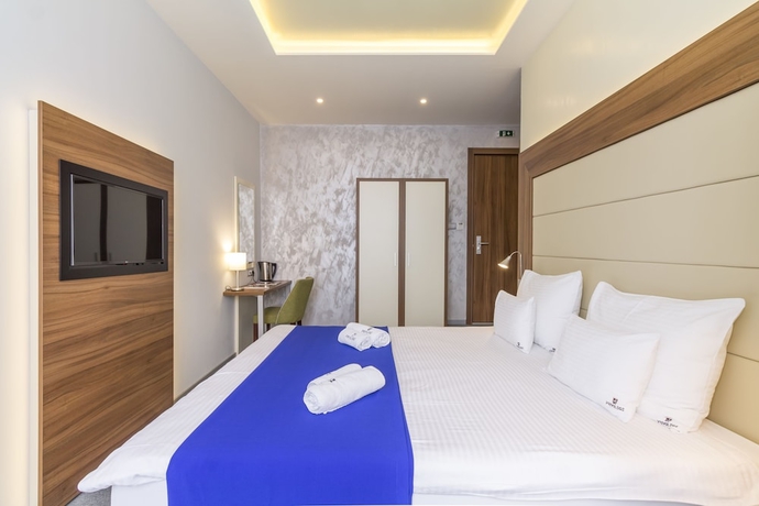 Imagen de la habitación del Hotel Privilege Suites By Central Park. Foto 15