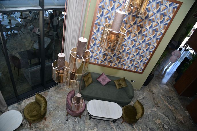 Imagen de los interiores del Hotel Privil&egrave;ge Oasis H&ocirc;tel. Foto 18