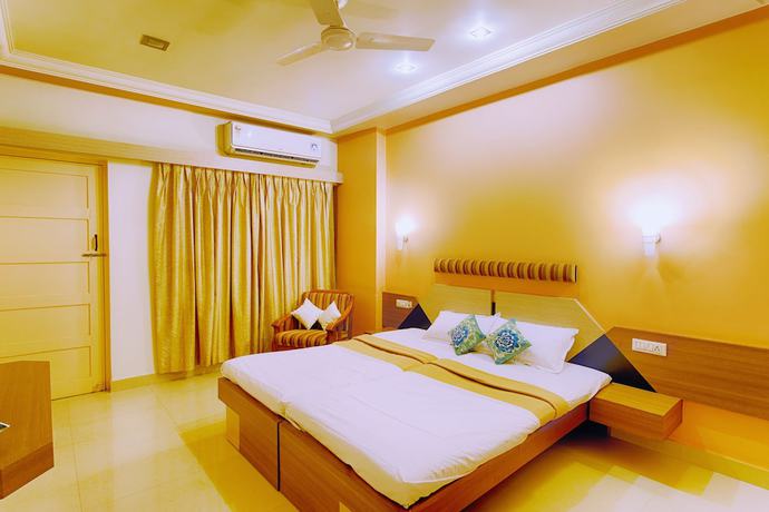 Imagen de la habitación del Hotel Priyadarshini Classic. Foto 8