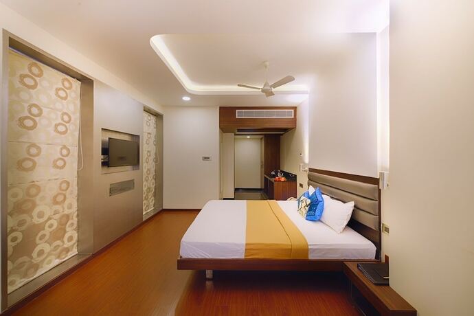 Imagen de la habitación del Hotel Priyadarshini Pride. Foto 17