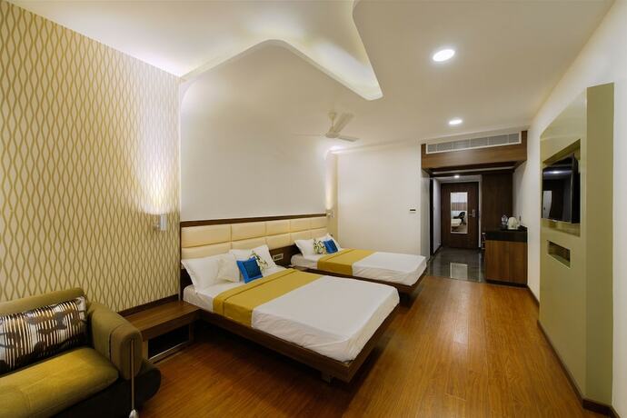 Imagen de la habitación del Hotel Priyadarshini Pride. Foto 18