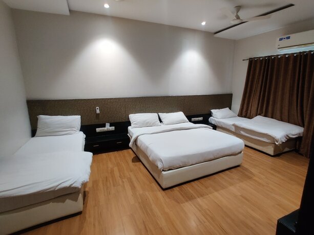 Imagen de la habitación del Hotel Priyanjali and Garden. Foto 7