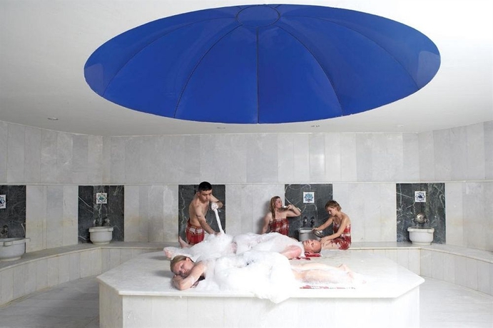 Imagen de los interiores del Hotel Pırıl Thermal and Beauty Spa. Foto 7