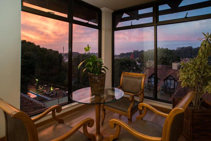 Imagen de los interiores del Hotel Prodigy Serrano. Foto 10