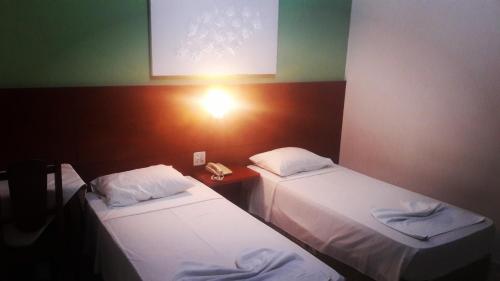 Imagen de la habitación del Hotel Proen&ccedil;a. Foto 7