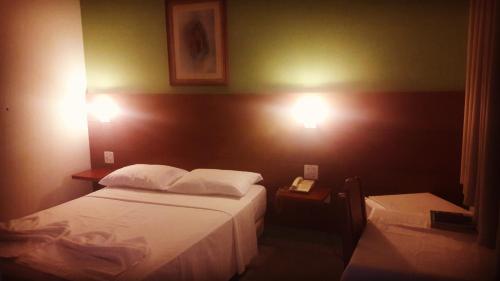 Imagen de la habitación del Hotel Proen&ccedil;a. Foto 8