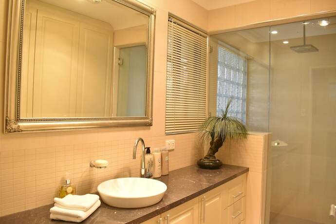 Imagen de la habitación del Hotel Professionally Cleaned 2bdr Villa, Great Location. Foto 22