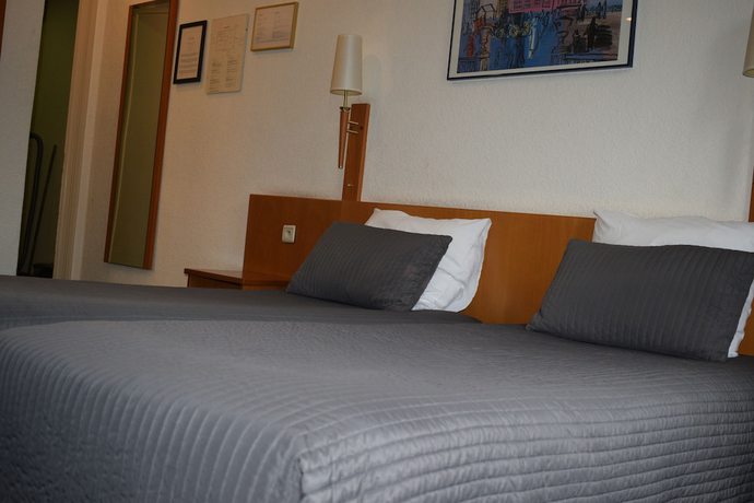 Imagen de la habitación del Hotel Professor. Foto 5