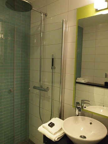 Imagen de la habitación del Hotel Profilhotels Central. Foto 8