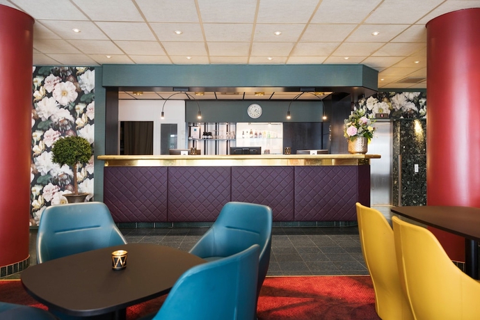 Imagen del bar/restaurante del Hotel Profilhotels Garden. Foto 2