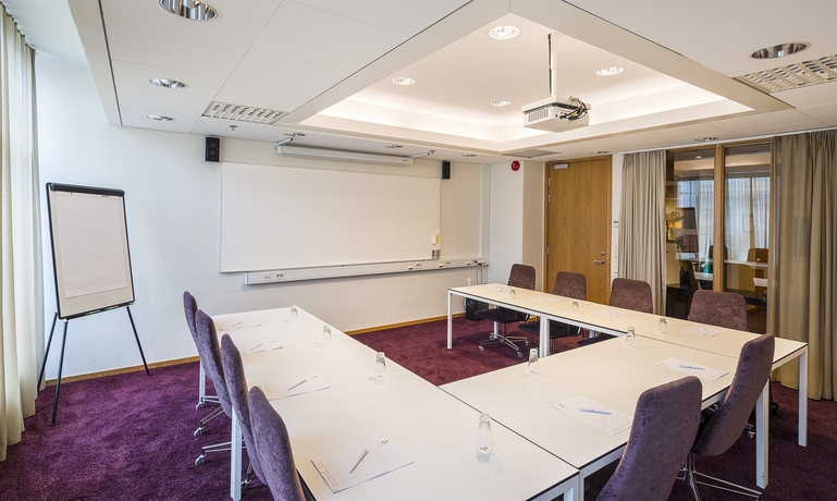 Imagen de los interiores del Hotel Profilhotels Opera. Foto 8