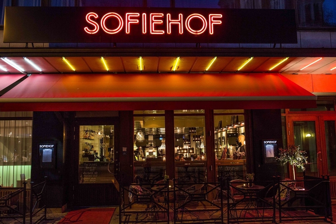 Imagen del bar/restaurante del Hotel Profilhotels Savoy. Foto 3