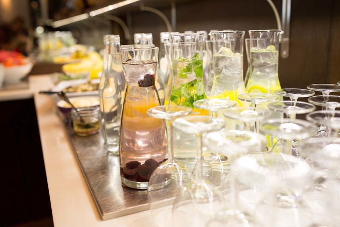 Imagen del bar/restaurante del Hotel Profilhotels Savoy. Foto 6