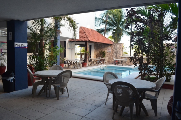 Imagen del bar/restaurante del Hotel Progreso Beach. Foto 2