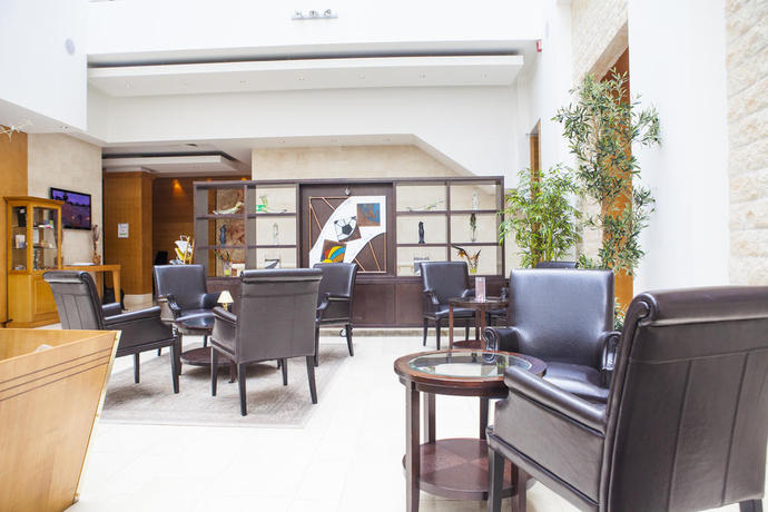 Imagen de los interiores del Hotel Progress. Foto 11