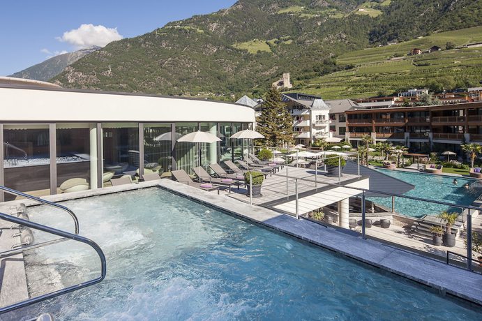 Imagen de la piscina del Hotel Prokulus. Foto 19