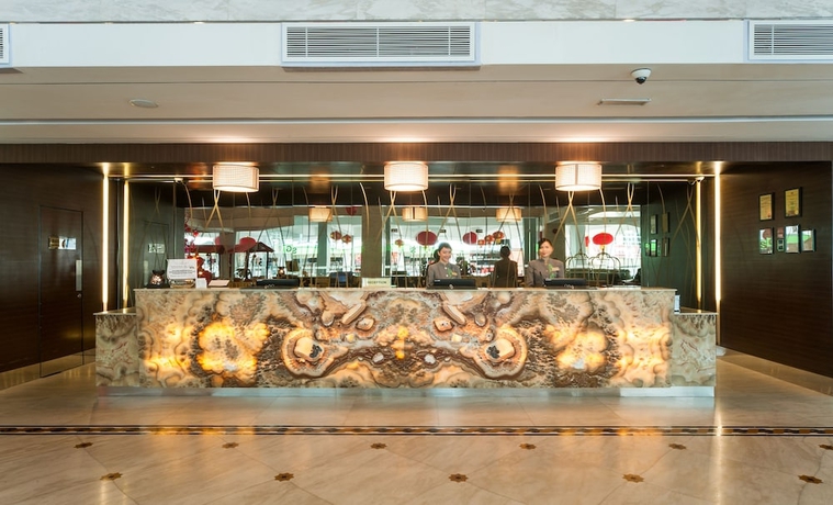 Imagen de los interiores del Hotel Promenade Bintulu. Foto 16
