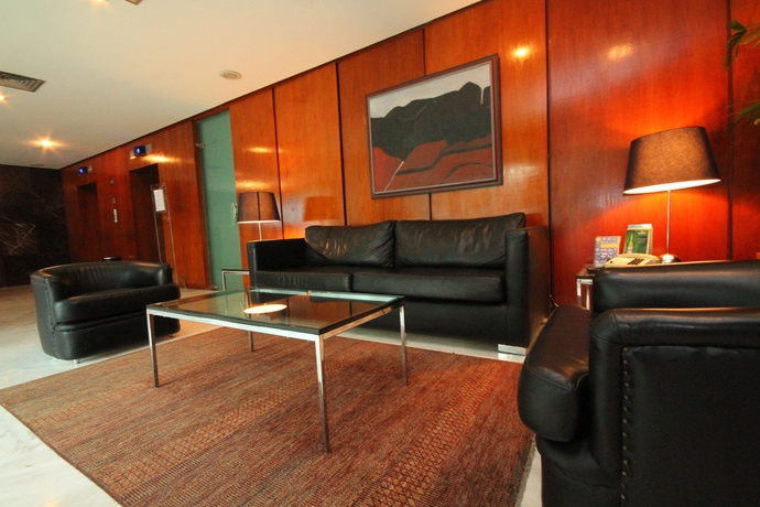 Imagen de los interiores del Hotel Promenade Champagnat. Foto 10