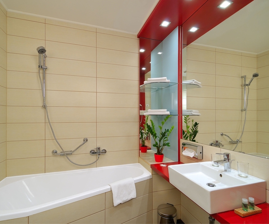 Imagen de la habitación del Hotel Promenade City. Foto 14