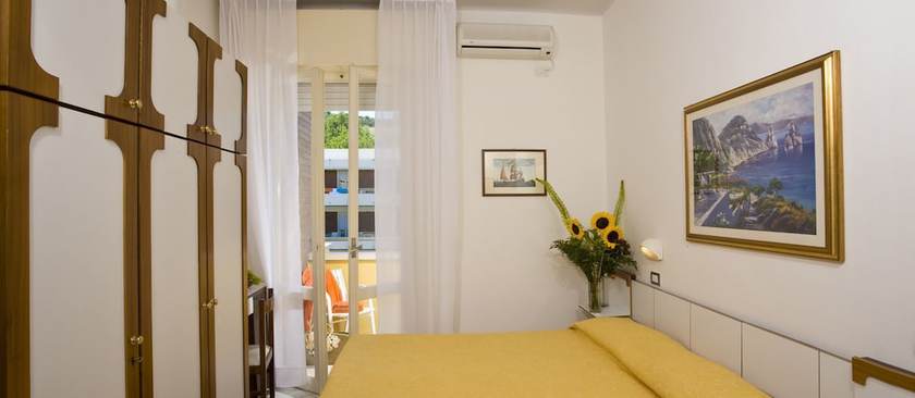 Imagen de la habitación del Hotel Promenade, Gabicce Mare. Foto 3