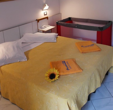 Imagen de la habitación del Hotel Promenade, Gabicce Mare. Foto 12