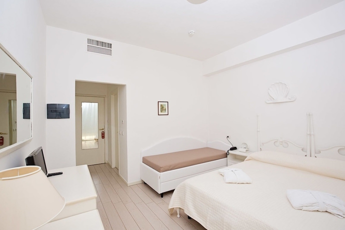 Imagen de la habitación del Hotel Promenade Riccione. Foto 6