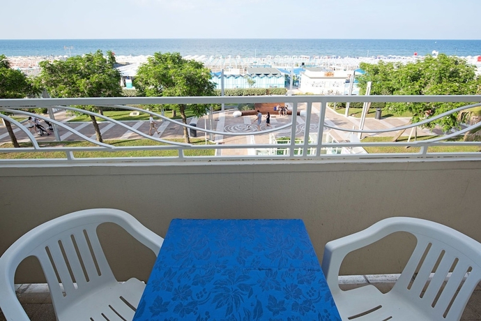 Imagen de la habitación del Hotel Promenade Riccione. Foto 8