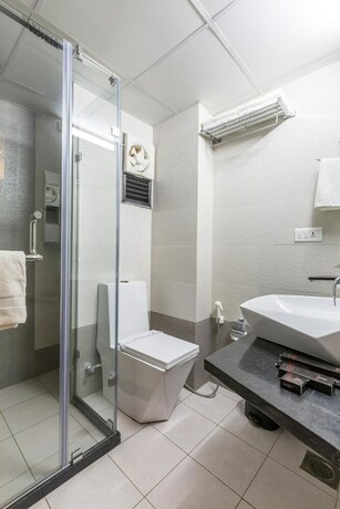 Imagen de la habitación del Hotel Prominent Coporate Residency. Foto 29