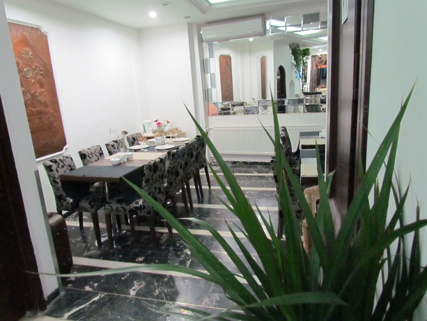 Imagen del bar/restaurante del Hotel Promise. Foto 10