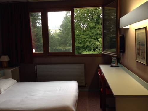 Imagen de la habitación del Hotel Promotel. Foto 4