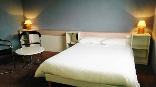 Imagen de la habitación del Hotel Promotel. Foto 7