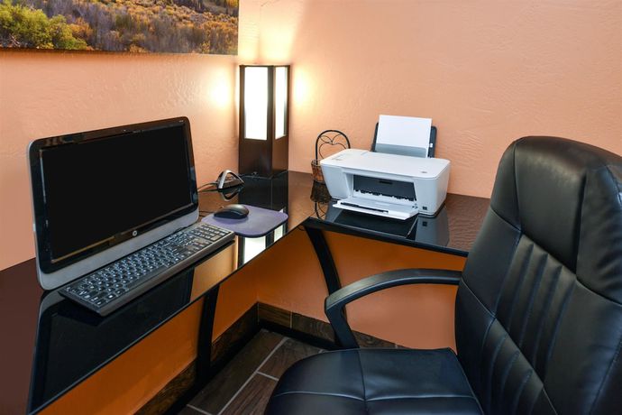 Imagen de los interiores del Hotel Pronghorn Inn. Foto 16