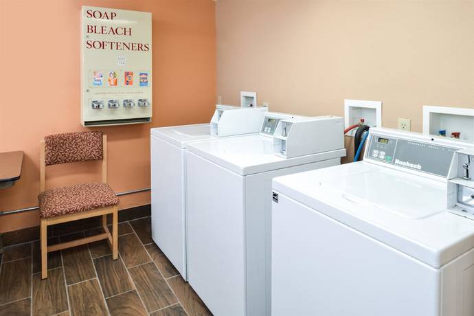 Imagen de los interiores del Hotel Pronghorn Inn. Foto 19