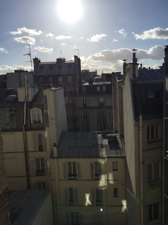 Imagen de la habitación del Hotel Prony Monceau. Foto 1