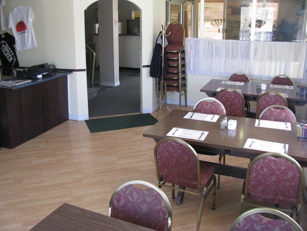 Imagen de los interiores del Hotel Prospect Inn. Foto 10