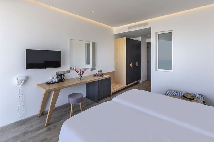 Imagen de la habitación del Hotel Protaras Plaza. Foto 16