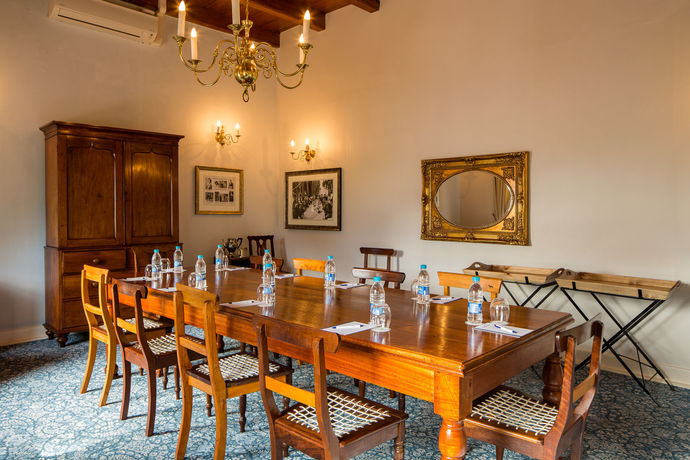 Imagen del bar/restaurante del Hotel Protea By Marriott Cape Town Mowbray. Foto 4