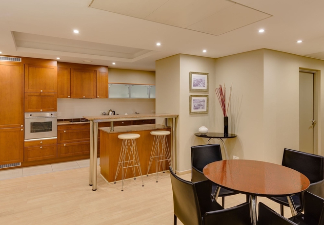 Imagen de la habitación del Hotel Protea By Marriott Cape Town North Wharf. Foto 5