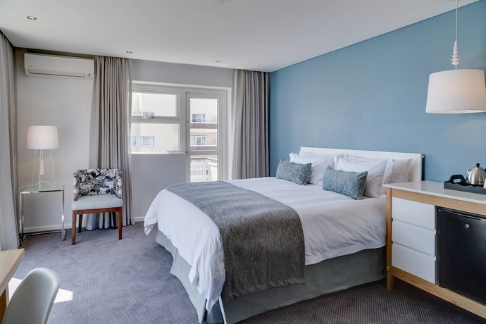 Imagen de la habitación del Hotel Protea By Marriott Cape Town Sea Point. Foto 13