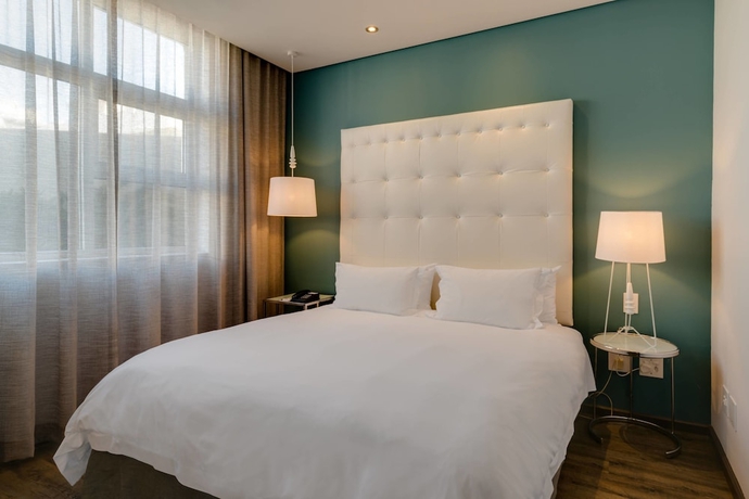 Imagen de la habitación del Hotel Protea By Marriott Cape Town Sea Point. Foto 15