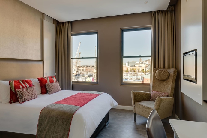 Imagen de la habitación del Hotel Protea By Marriott Cape Town Waterfront Breakwater Lodge. Foto 2