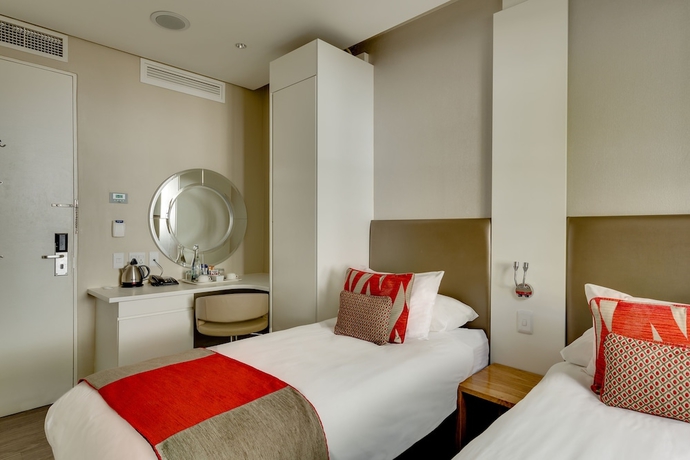 Imagen de la habitación del Hotel Protea By Marriott Cape Town Waterfront Breakwater Lodge. Foto 4