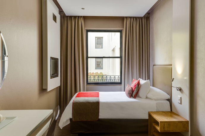 Imagen de la habitación del Hotel Protea By Marriott Cape Town Waterfront Breakwater Lodge. Foto 16